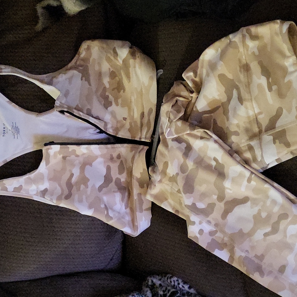 Torrid Activity Set